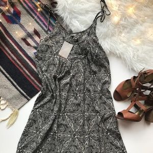 UO ECOTE • Tribal tie shoulder midi dress